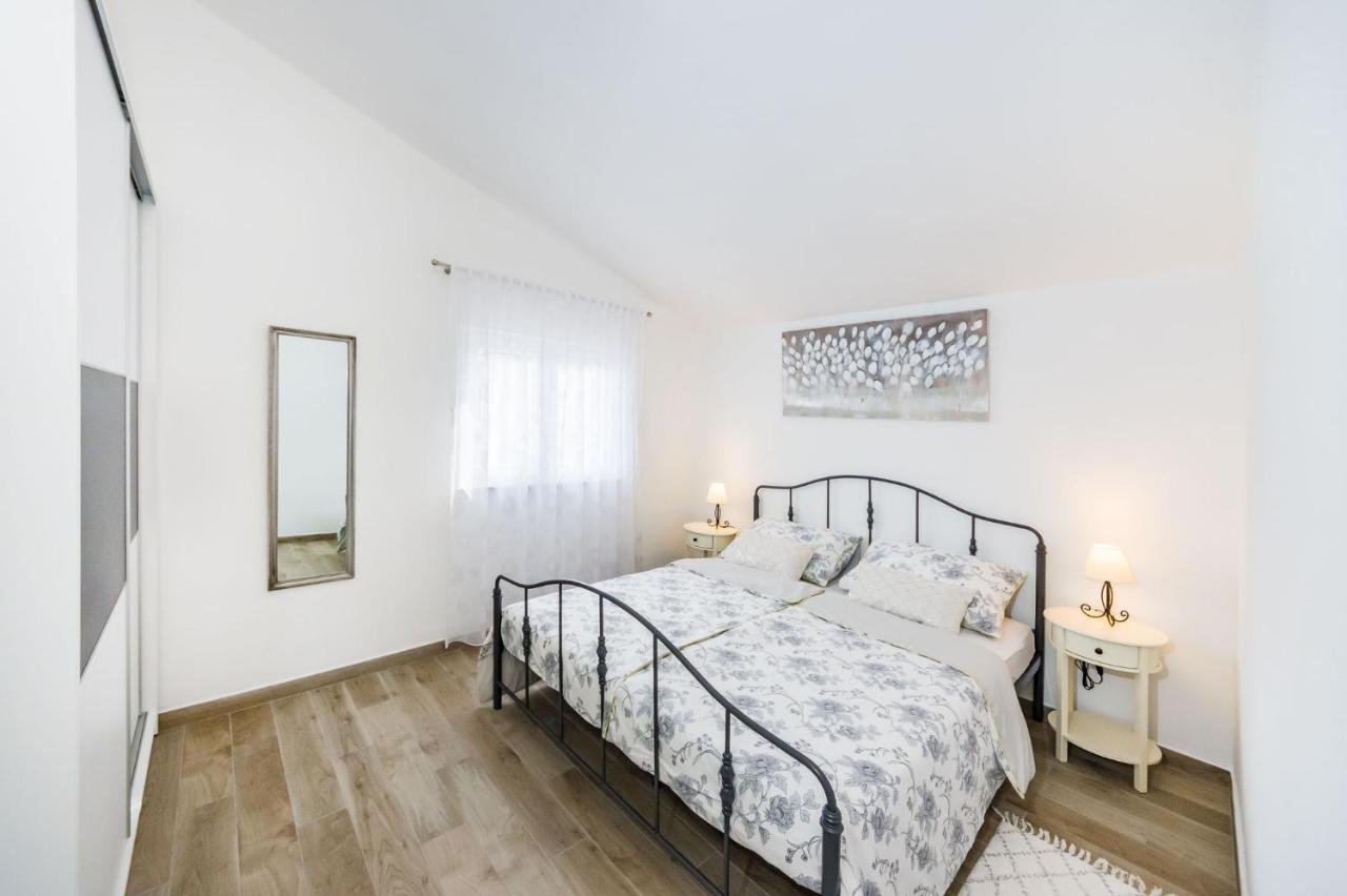 Apartmani Neva, Pridraga מראה חיצוני תמונה